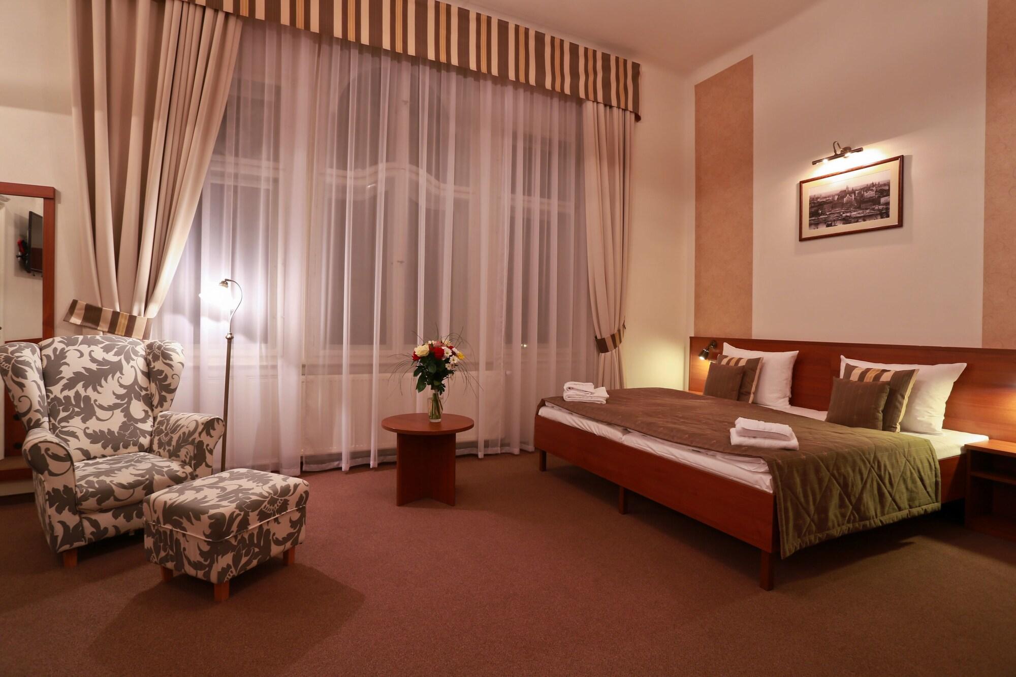 Hotel Svaty Jan Prague Exterior photo