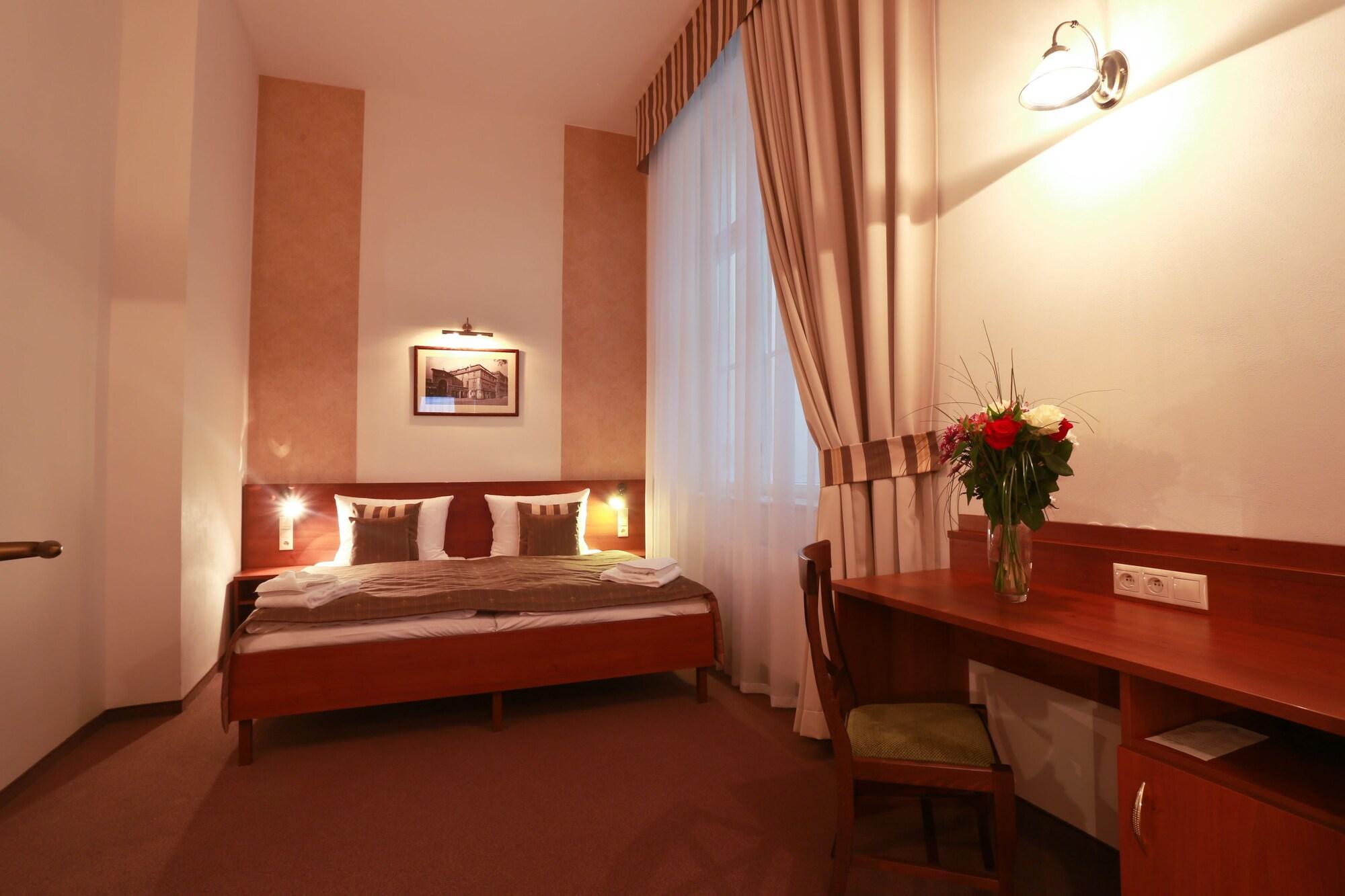 Hotel Svaty Jan Prague Exterior photo