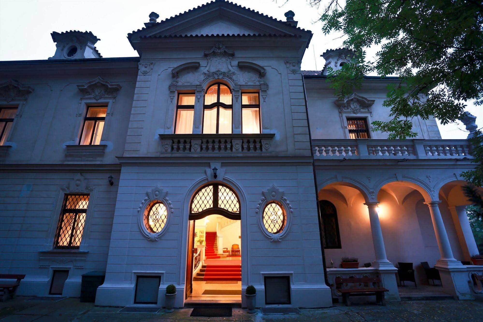 Hotel Svaty Jan Prague Exterior photo